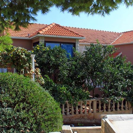 Apartments With A Parking Space Zavalatica, Korcula - 4453 Eksteriør billede